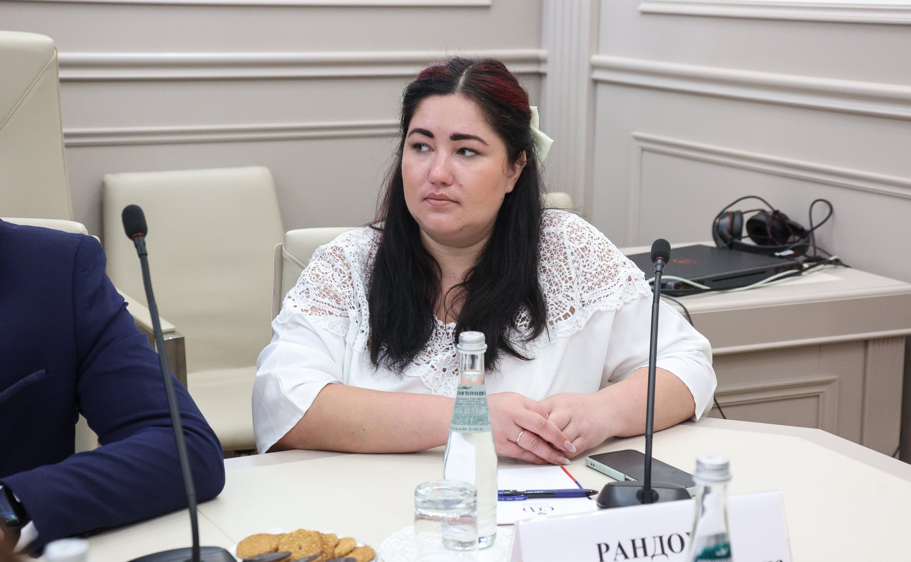 Встреча заместителя Председателя Совета Федерации Юрия Воробьева с членами Дискуссионного клуба Молодежного парламента Законодательного Собрания Вологодской области
