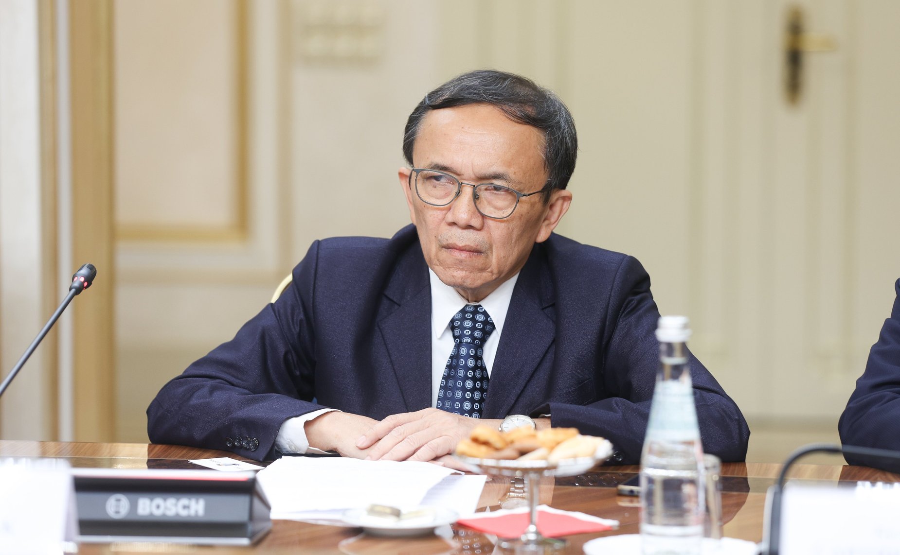 Встреча Николая Журавлева с членом Политбюро Народно-революционной партии Лаоса, Председателем Центрального комитета Лаосского фронта национального развития