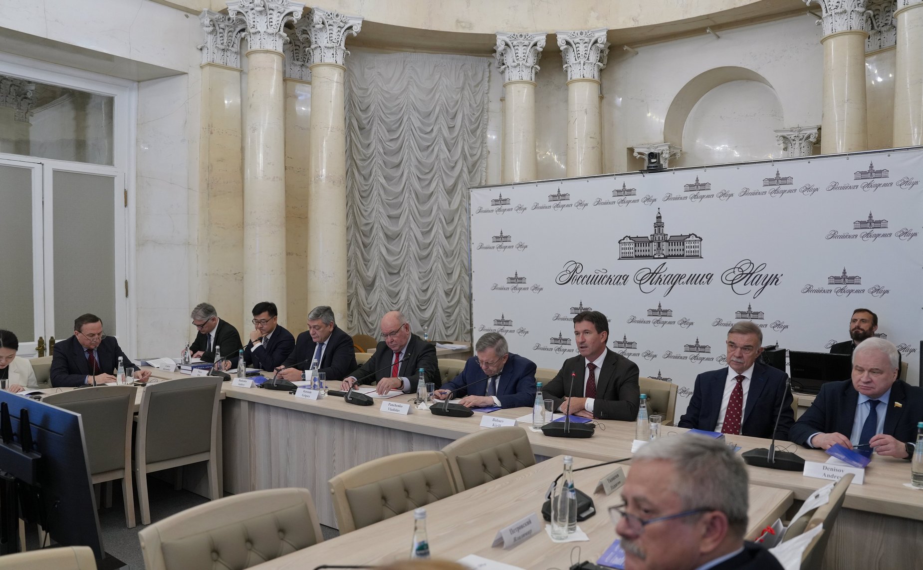 Председатель Комитета Совета Федерации по международным делам Григорий Карасин принял участие в международном круглом столе «К 80-летию Победы в Великой Отечественной войне»