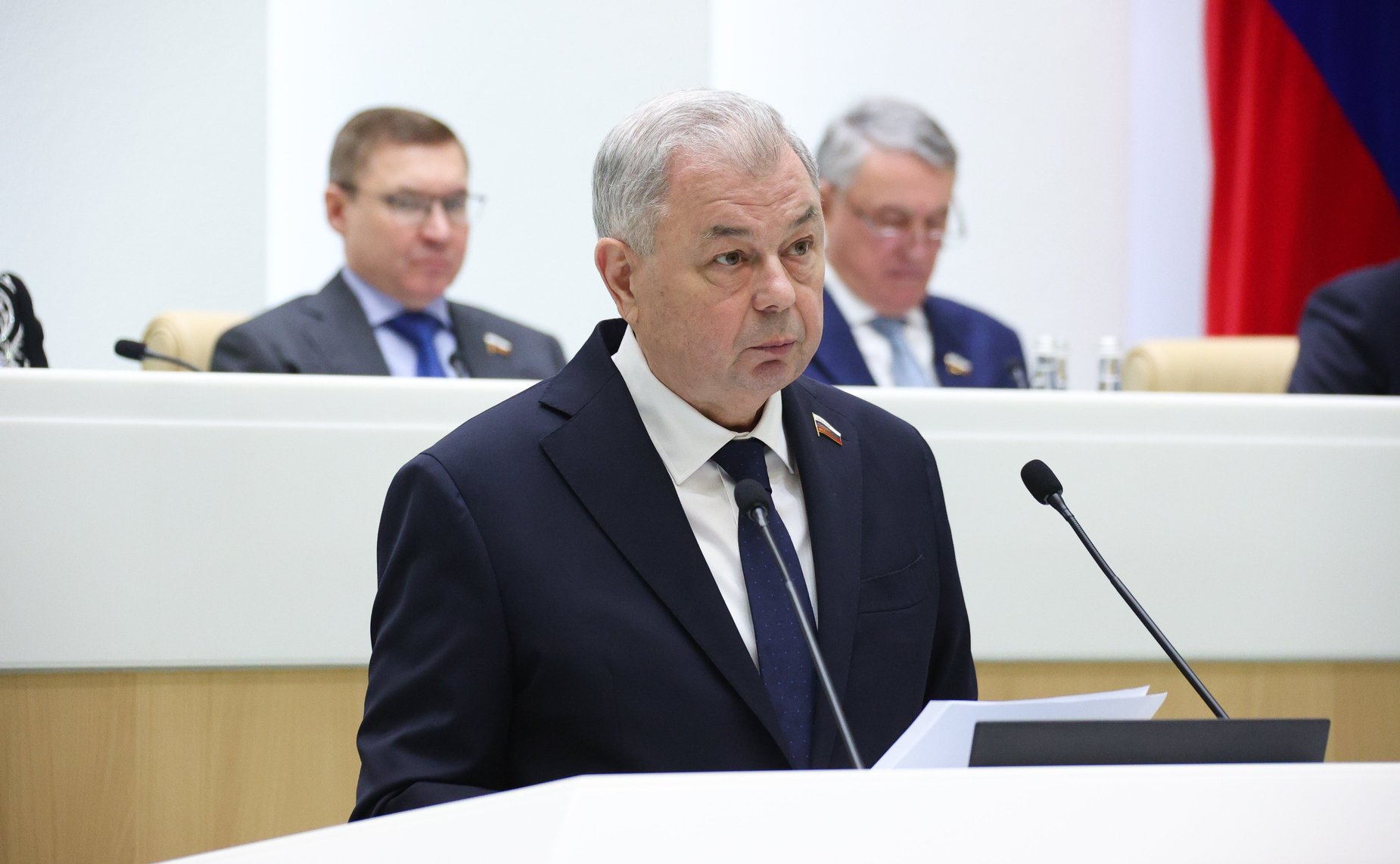 Анатолий Артамонов