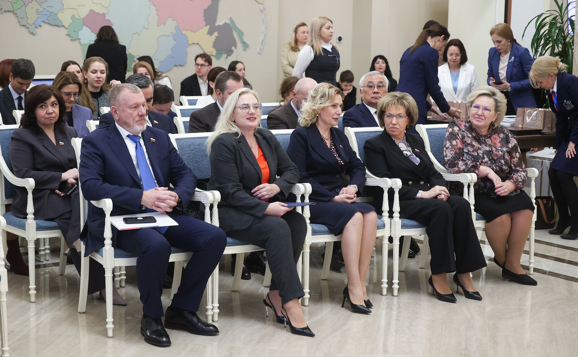 Торжественное открытие выставки лучших работ VII Всероссийского конкурса ватного мастерства «Россия многоликая: героический эпос», приуроченного к Году защитника Отечества в России, и награждение победителей конкурса