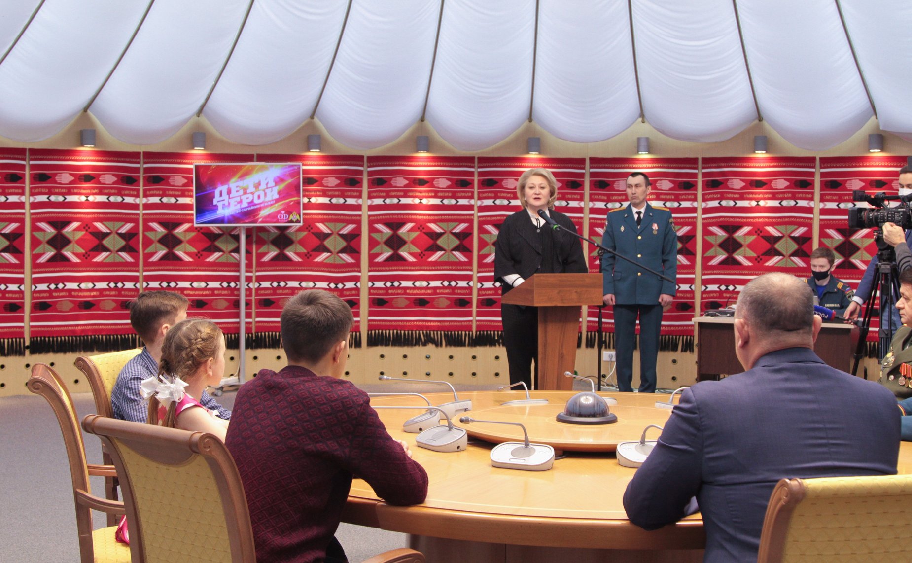 Лилия Гумерова вручила детям-героям из Башкирии медали Совета Федерации «За проявленное мужество»