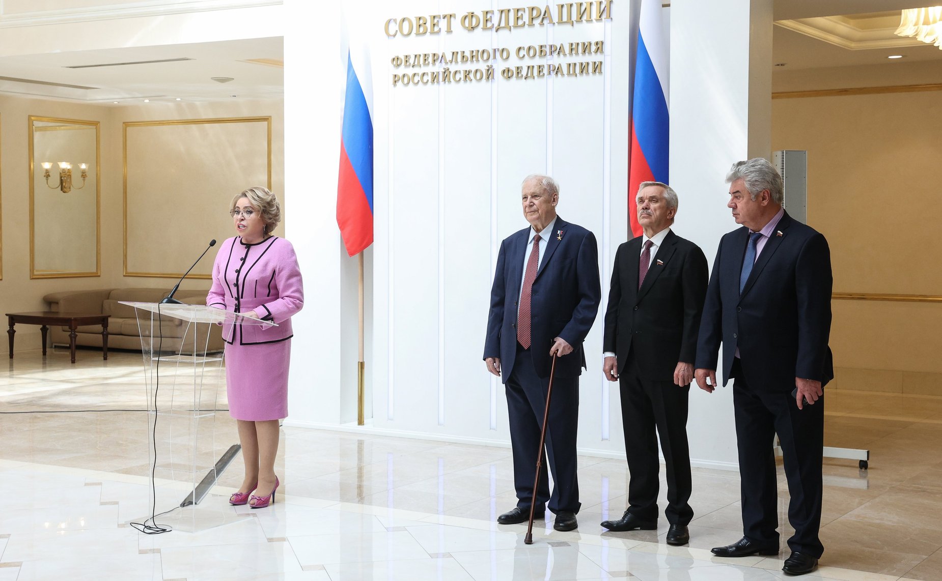 Валентина Матвиенко открыла выставку, посвященную 80-летию Курской битвы