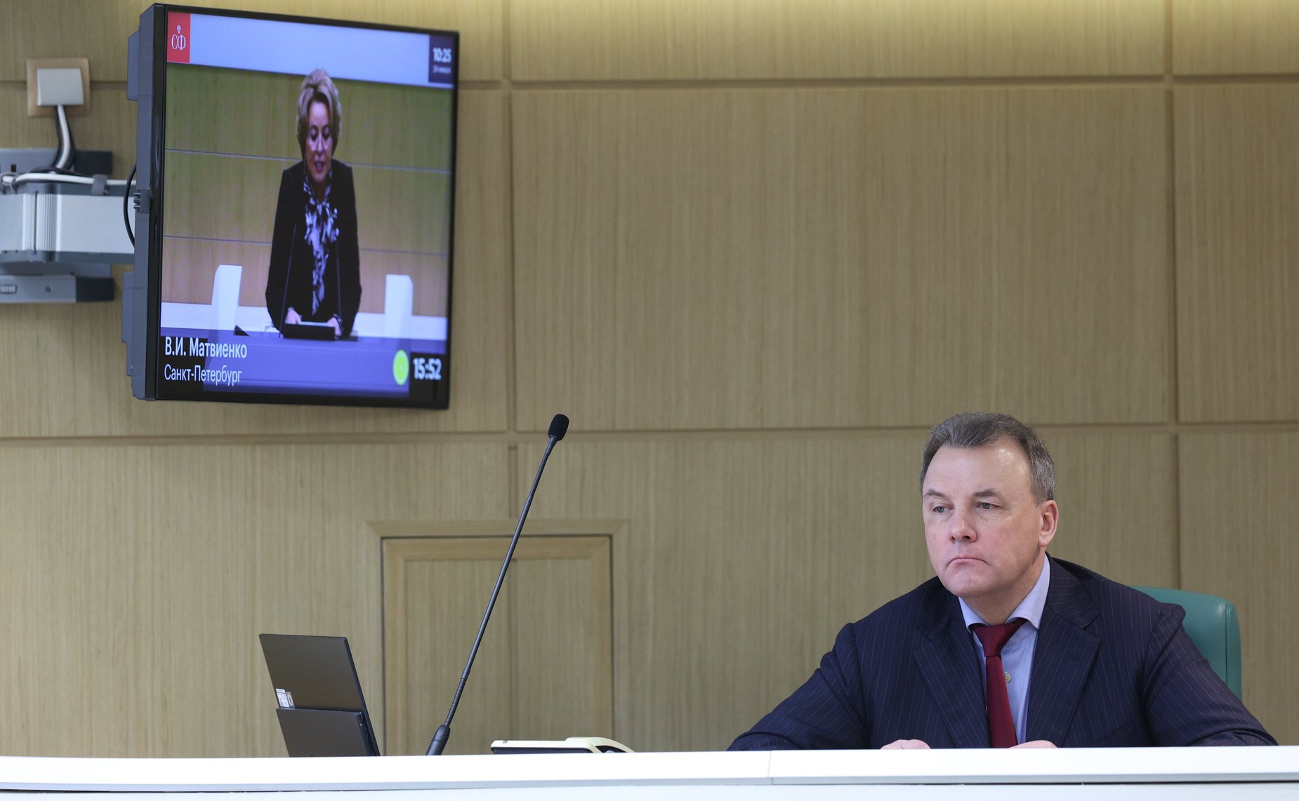 Артур Муравьев