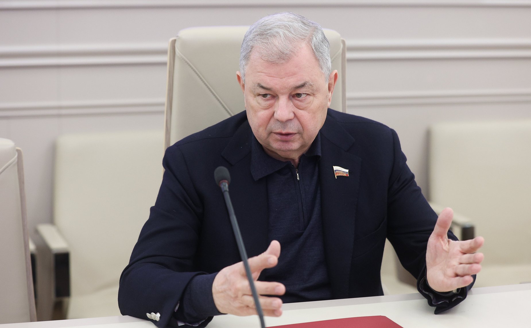 Анатолий Артамонов