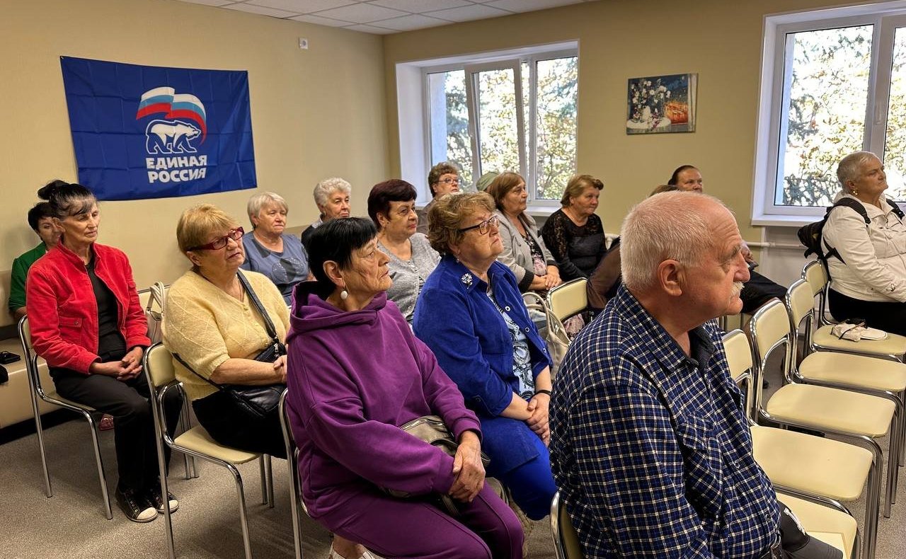 Дарья Лантратова посетила курсы цифровой грамотности для старшего поколения