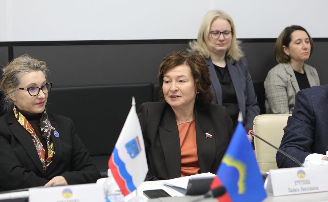 Лариса Круглова