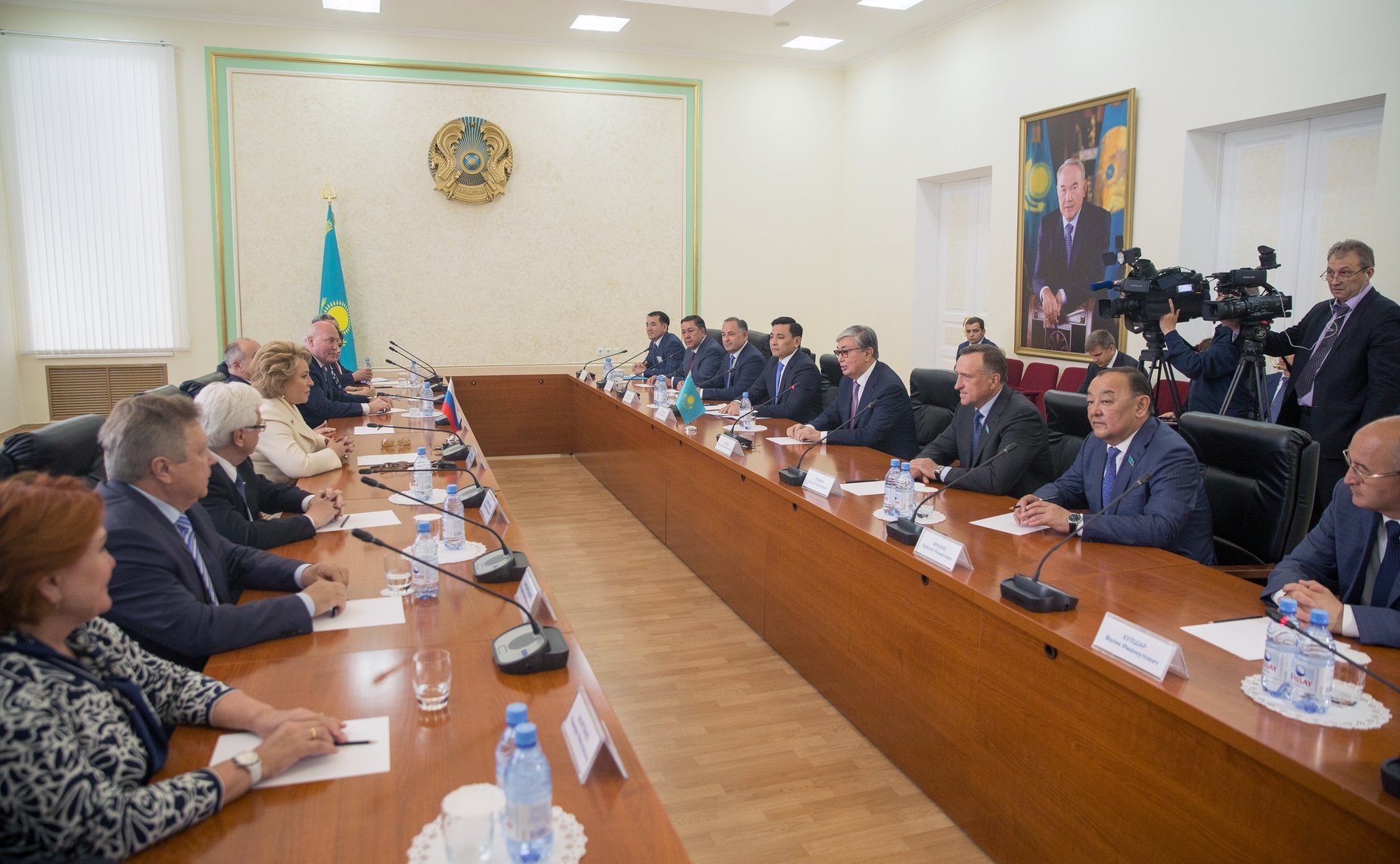 Встреча в Уральске В. Матвиенко с акимом Западно-Казахстанской области