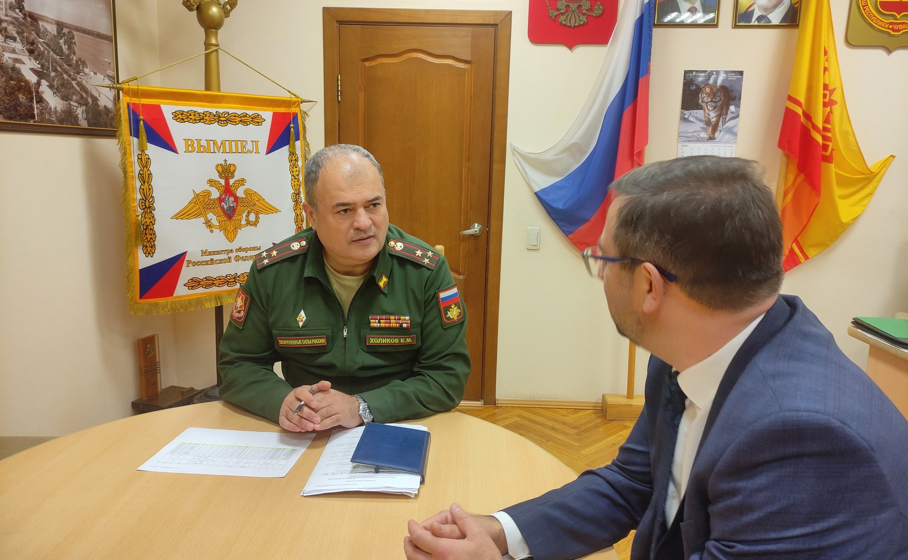 Николай Владимиров в рамках работы в регионе провел встречу с военным комиссаром Республики Бахтиёром Холиковым