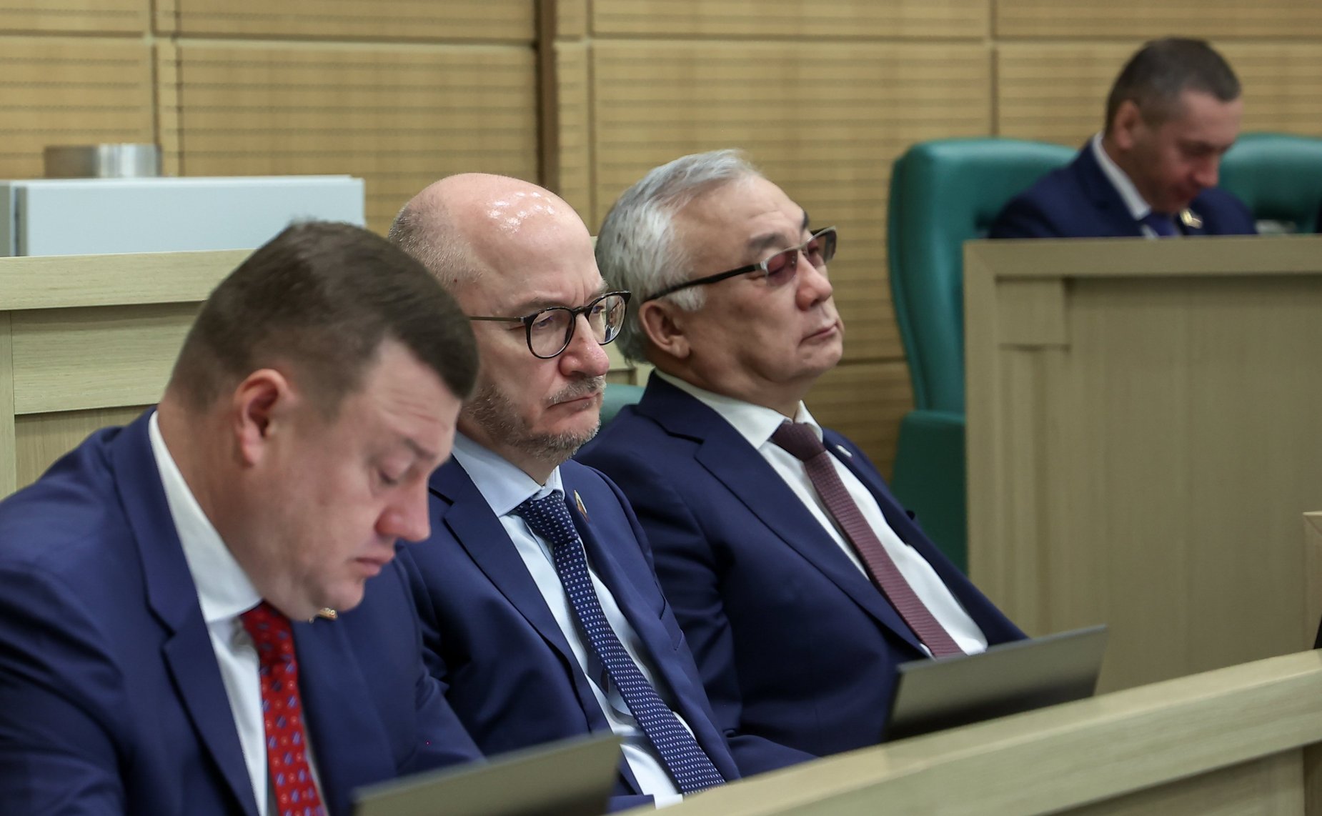 Парламентские слушания на тему «О параметрах проекта федерального бюджета на 2025 год и на плановый период 2026 и 2027 годов»