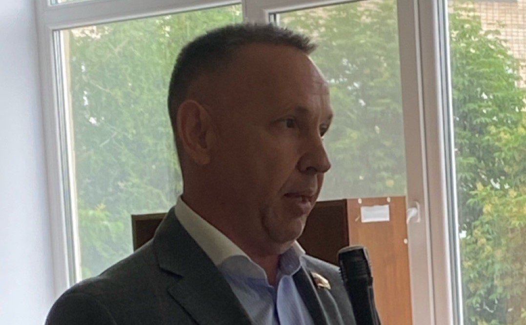 Олег Алексеев в ходе рабочей поездки в регион поздравил медицинских работников города Саратова с профессиональным праздником