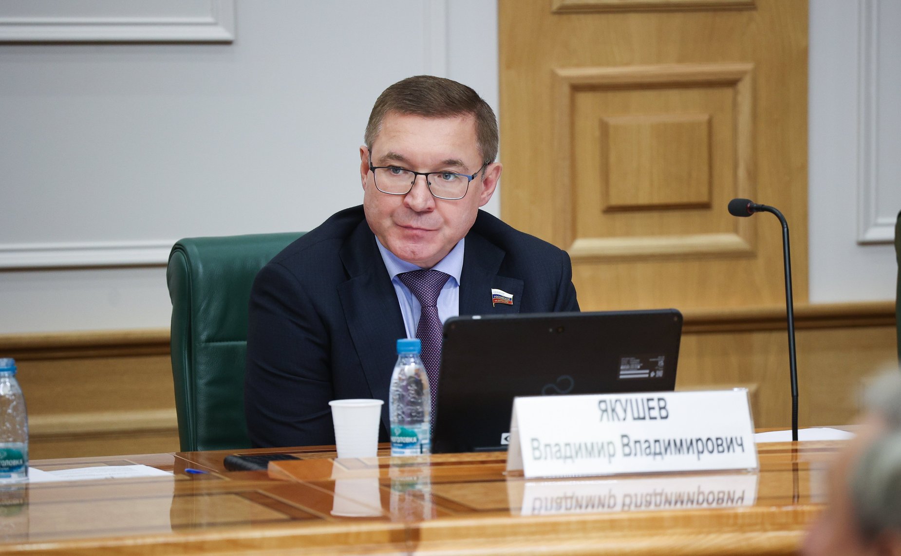 Владимир Якушев