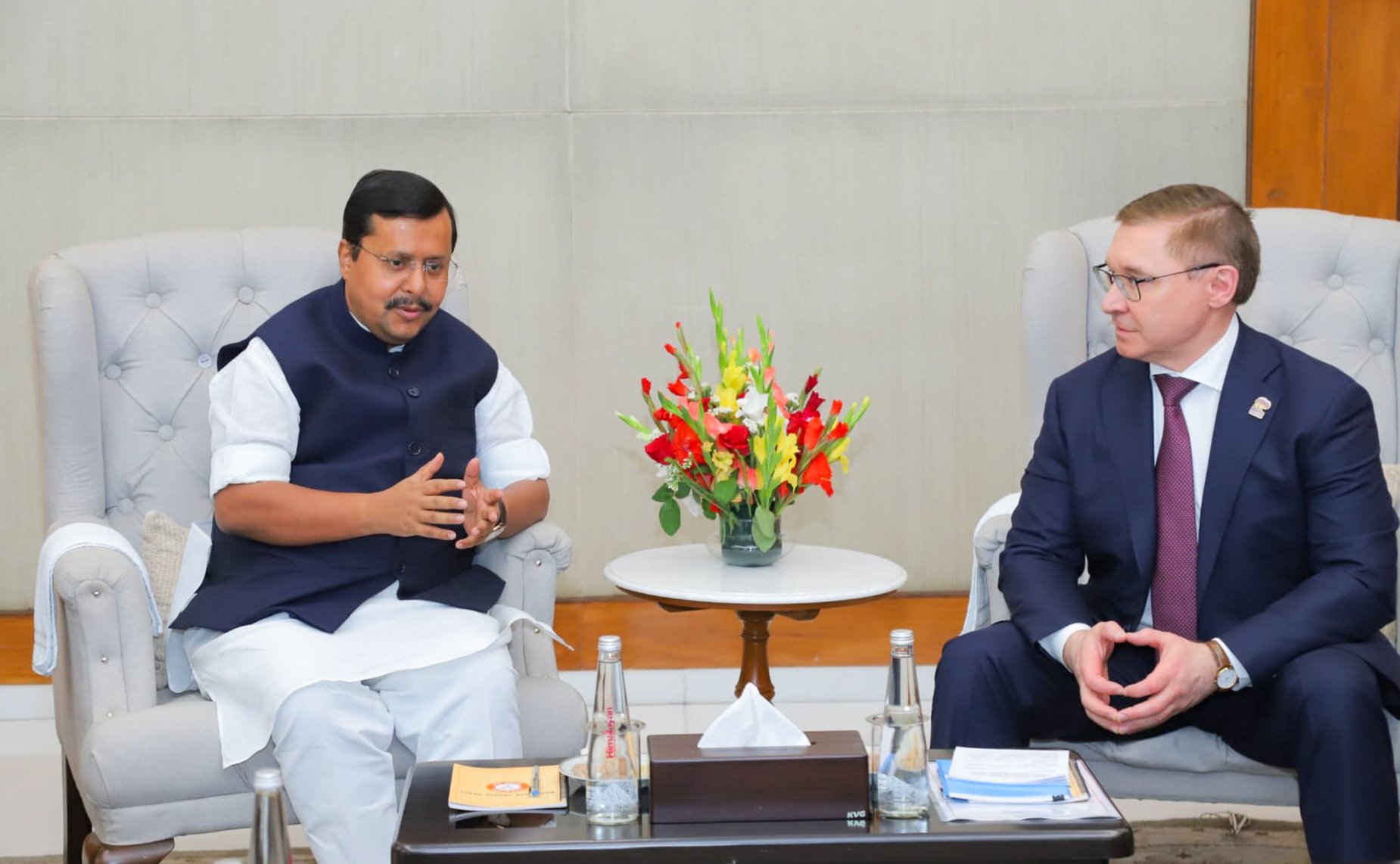 Первый заместитель Председателя Совета Федерации Владимир Якушев в рамках рабочего визита в Республику Индия провел ряд двусторонних встреч