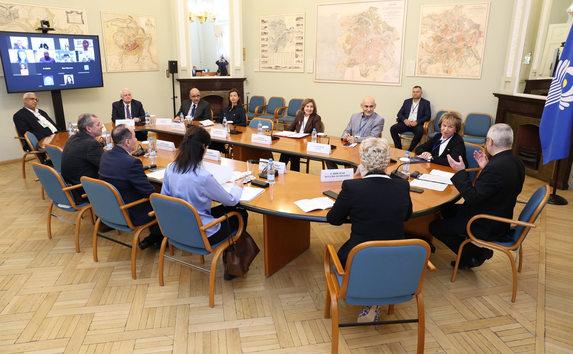 Сенаторы приняли участие в круглом столе на тему «Образовательные мосты: университеты и языковые центры как важный фактор продвижения русского языка за рубежом»