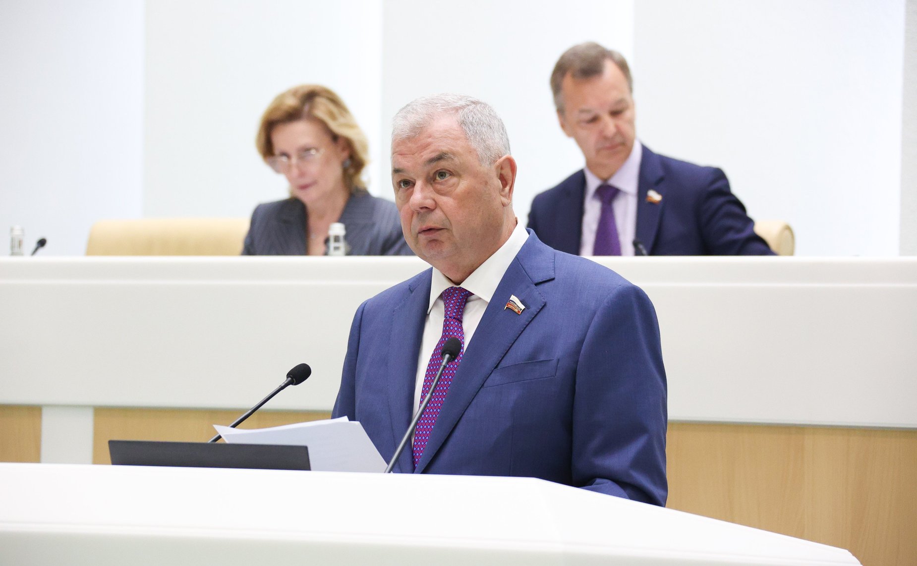 Анатолий Артамонов