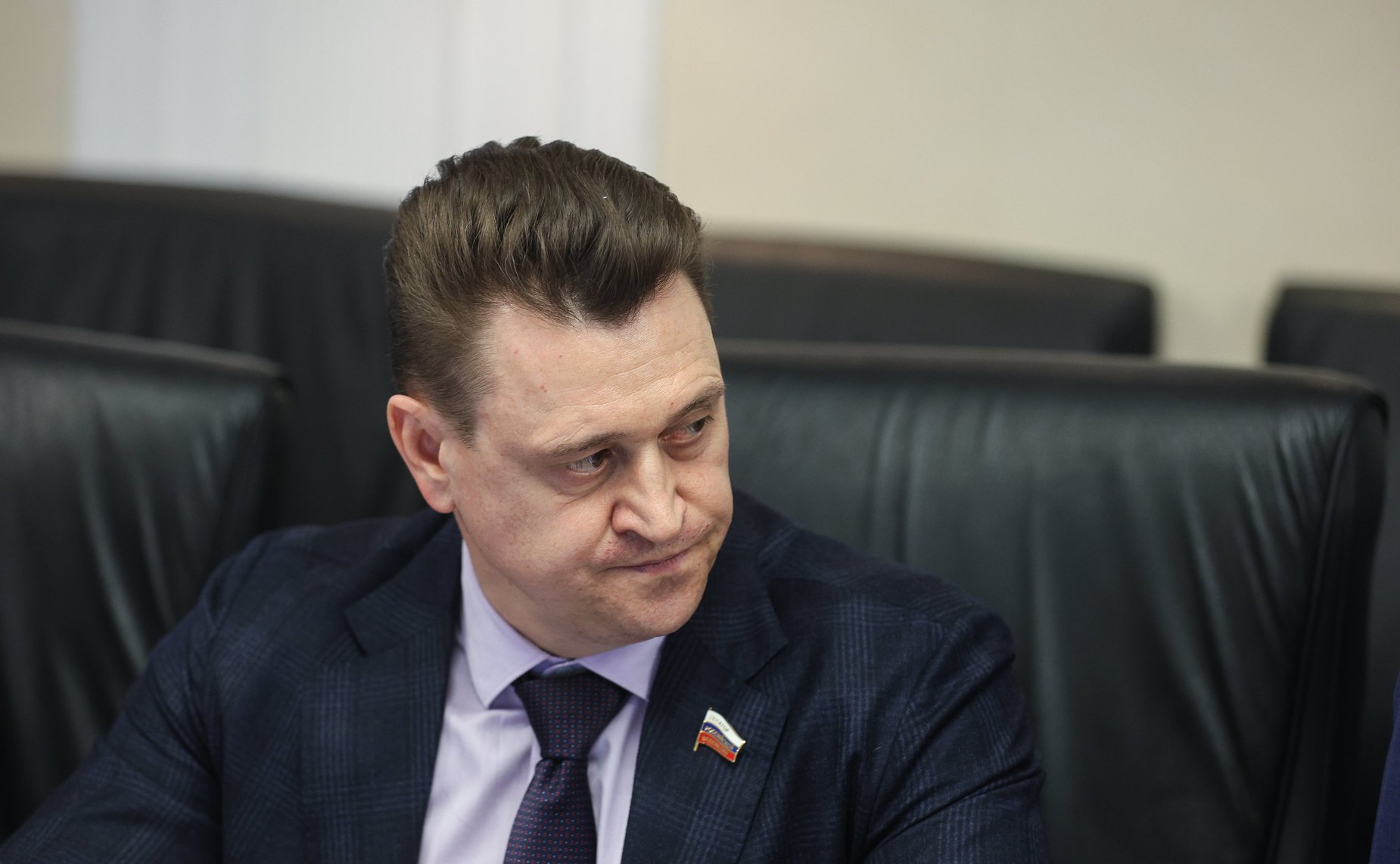 Олег Голов