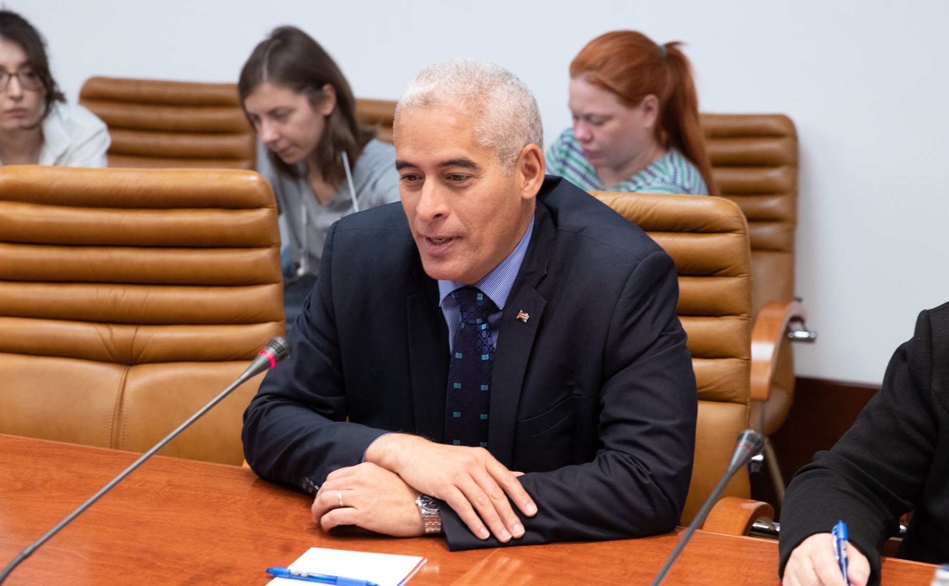 Встреча председателя Комитета СФ по международным делам Константина Косачева с Чрезвычайным и Полномочным Послом Республики Куба Херардо Пеньяльвером Порталем