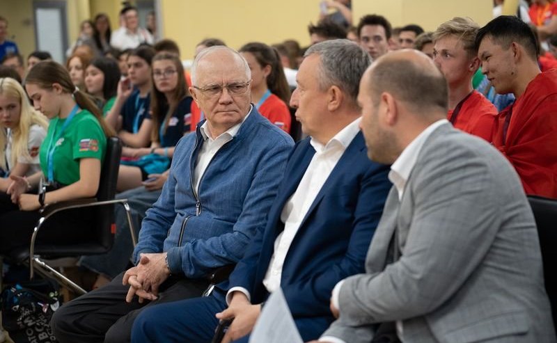 Фарит Мухаметшин встретил участников культурно-просветительского проекта «Поезд Памяти» в Самаре