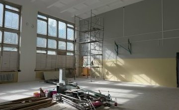 Роман Маслов проинспектировал капремонт школы в Череповце