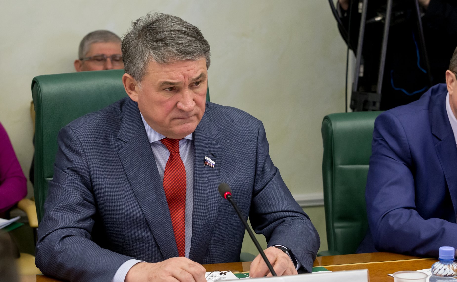 Ю. Воробьев