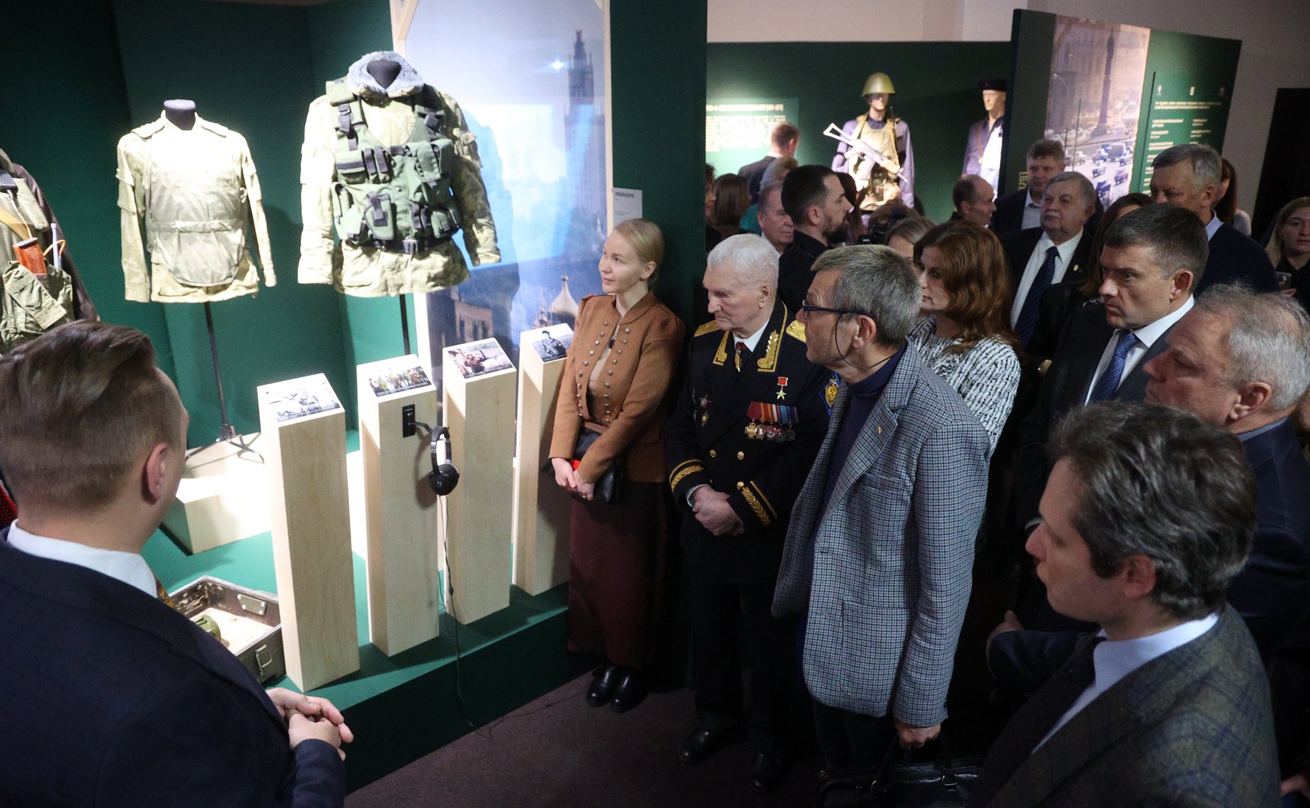 Николай Журавлёв принял участие в церемонии открытия выставки «Группа «Альфа». Первые полвека» в Музее современной истории России