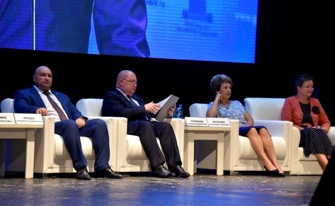 Екатерина Алтабаева приняла участие в пленарном заседании августовской конференции работников образования «Траектория развития региональной системы образования на основе национальных ценностей и культурно-исторических традиций города Севастополя»