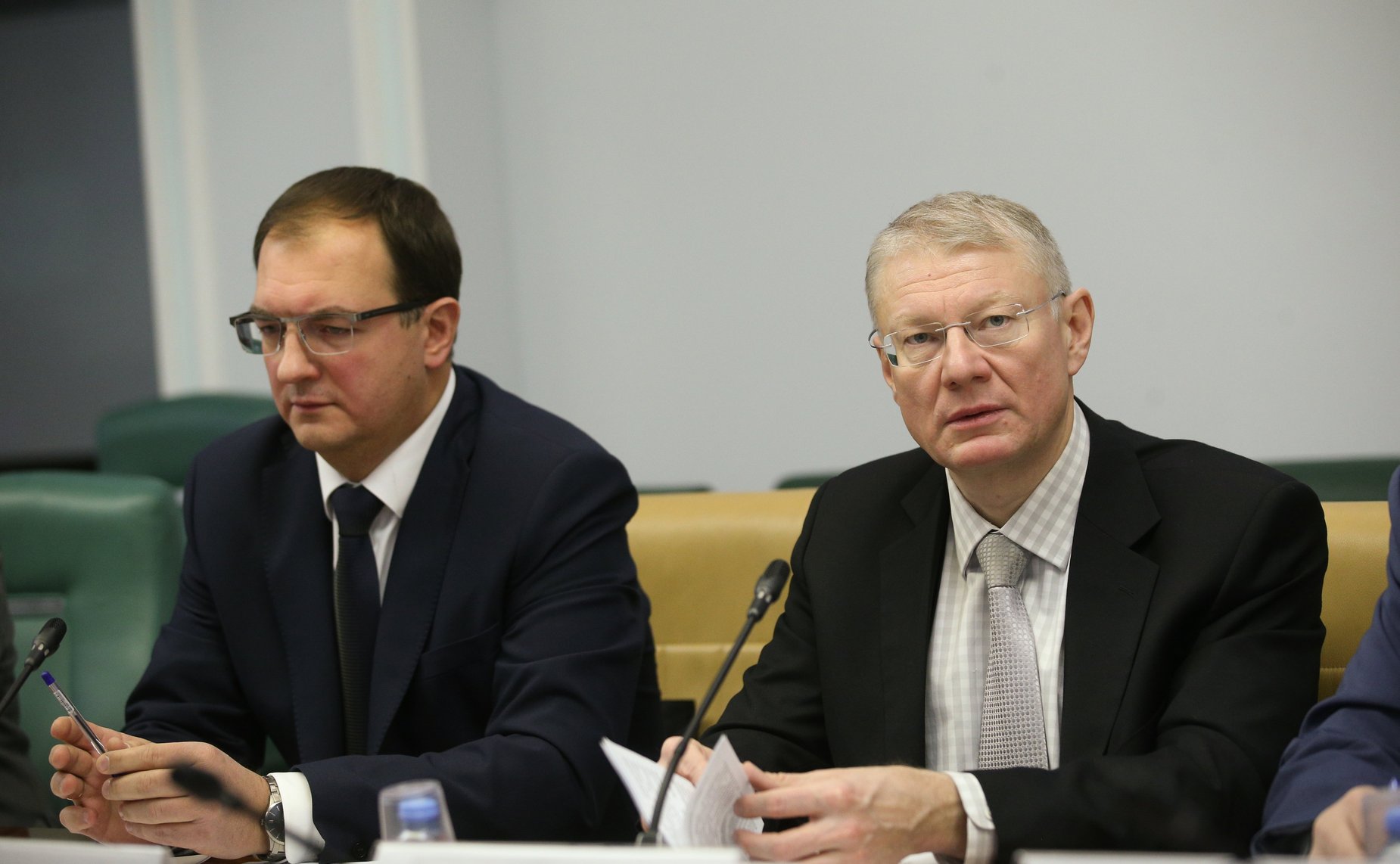 Круглый стол Комитета СФ по конституционному законодательству и государственному строительству