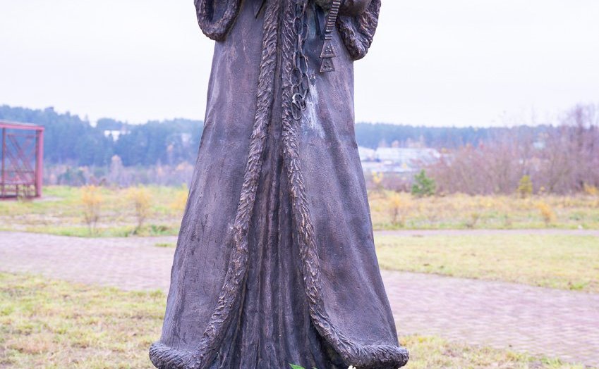 Анатолий Артамонов совершил рабочую поездку в Боровский муниципальный округ, где принял участие в ряде мероприятий