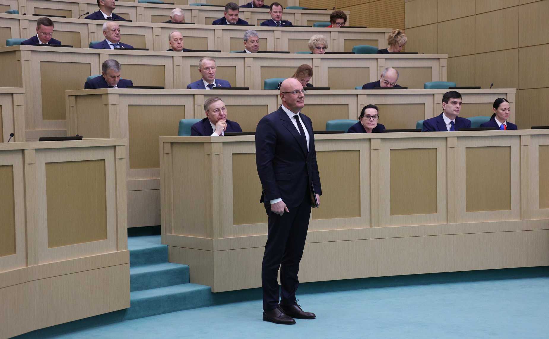 Дмитрий Чернышенко