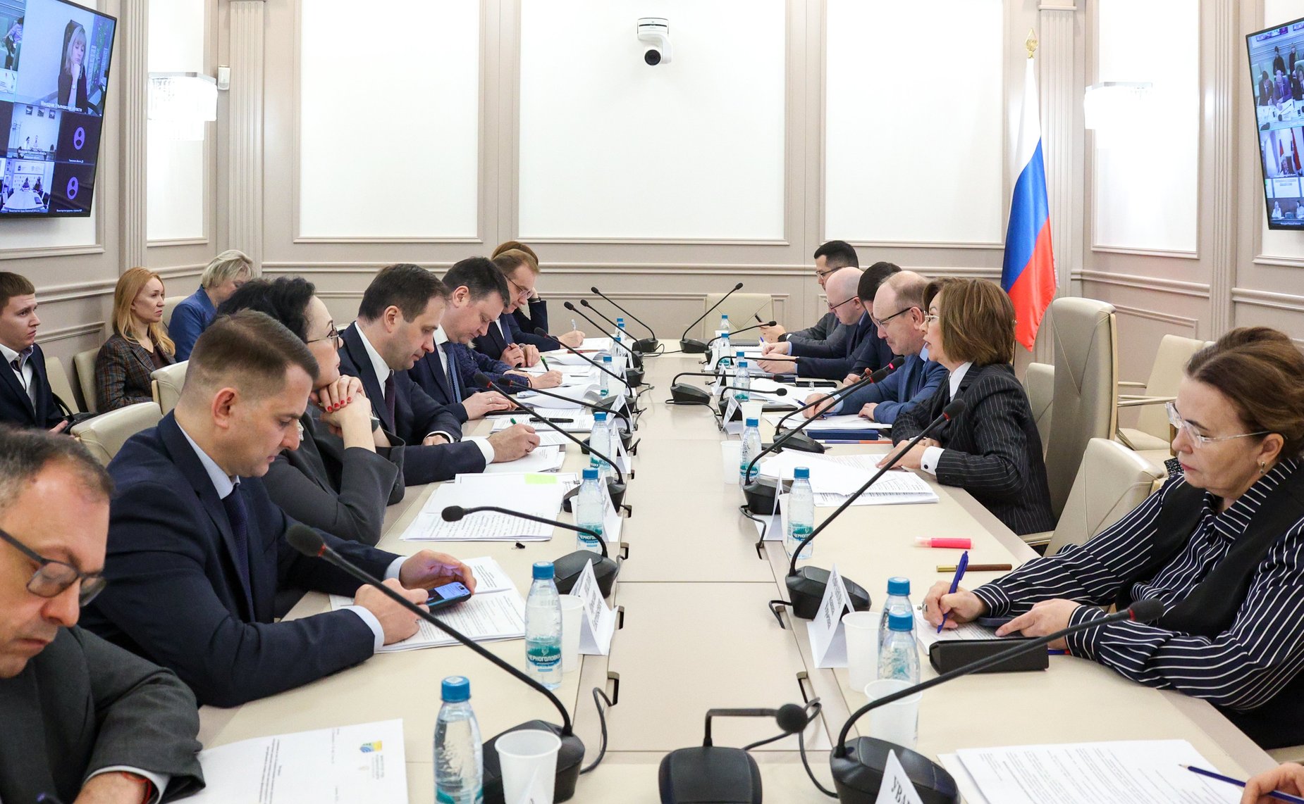 Совещание Комитета СФ по бюджету и финансовым рынкам «О совершенствовании механизма предоставления государственной социальной помощи в виде санаторно-курортного лечения: сроки пребывания на лечении и вопросы финансирования»