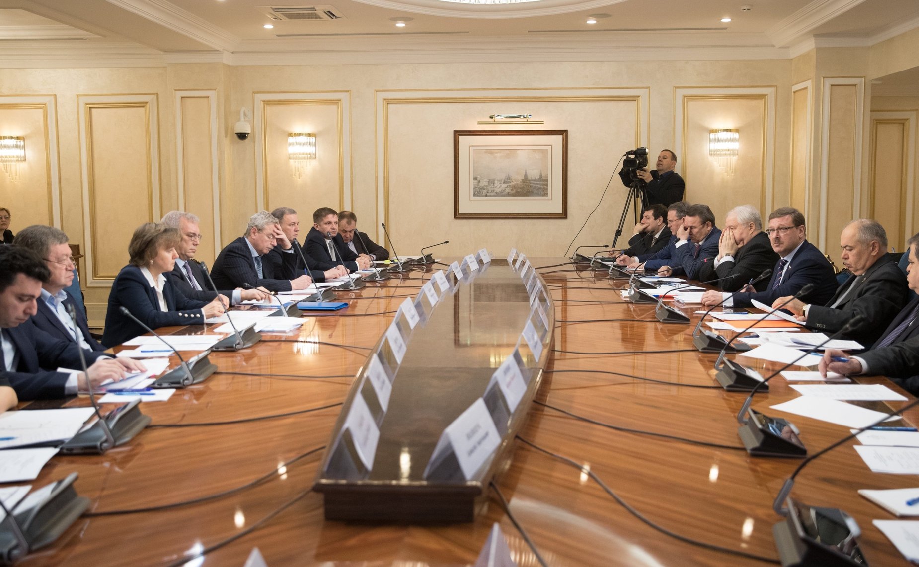 «Круглый стол» на тему «Вопросы сопряжения интеграционных объединений ЕАЭС и ЕС: возможности и перспективы»