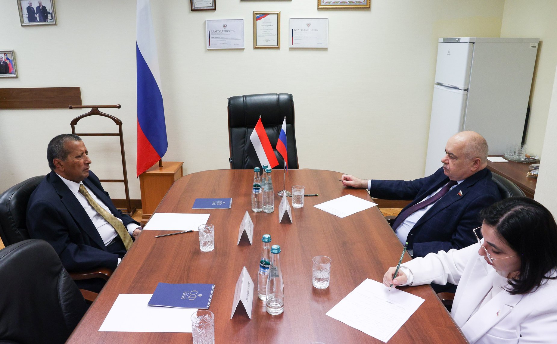 Встреча Ильяса Умаханова с чрезвычайным и полномочным послом Йеменской республики в РФ