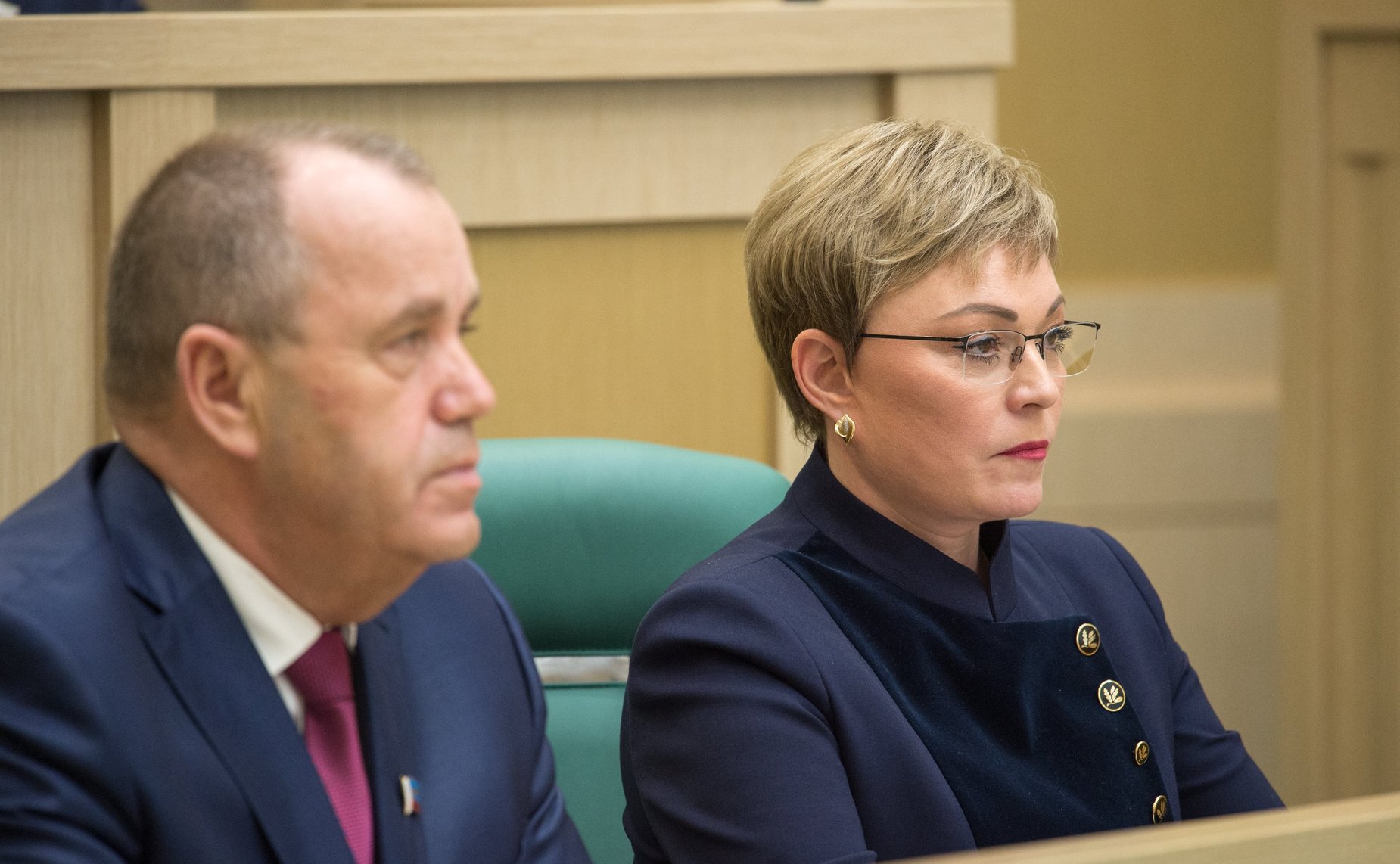 Председатель заксобрания Мурманской области С. Дубовой и губернатор региона М. Ковтун