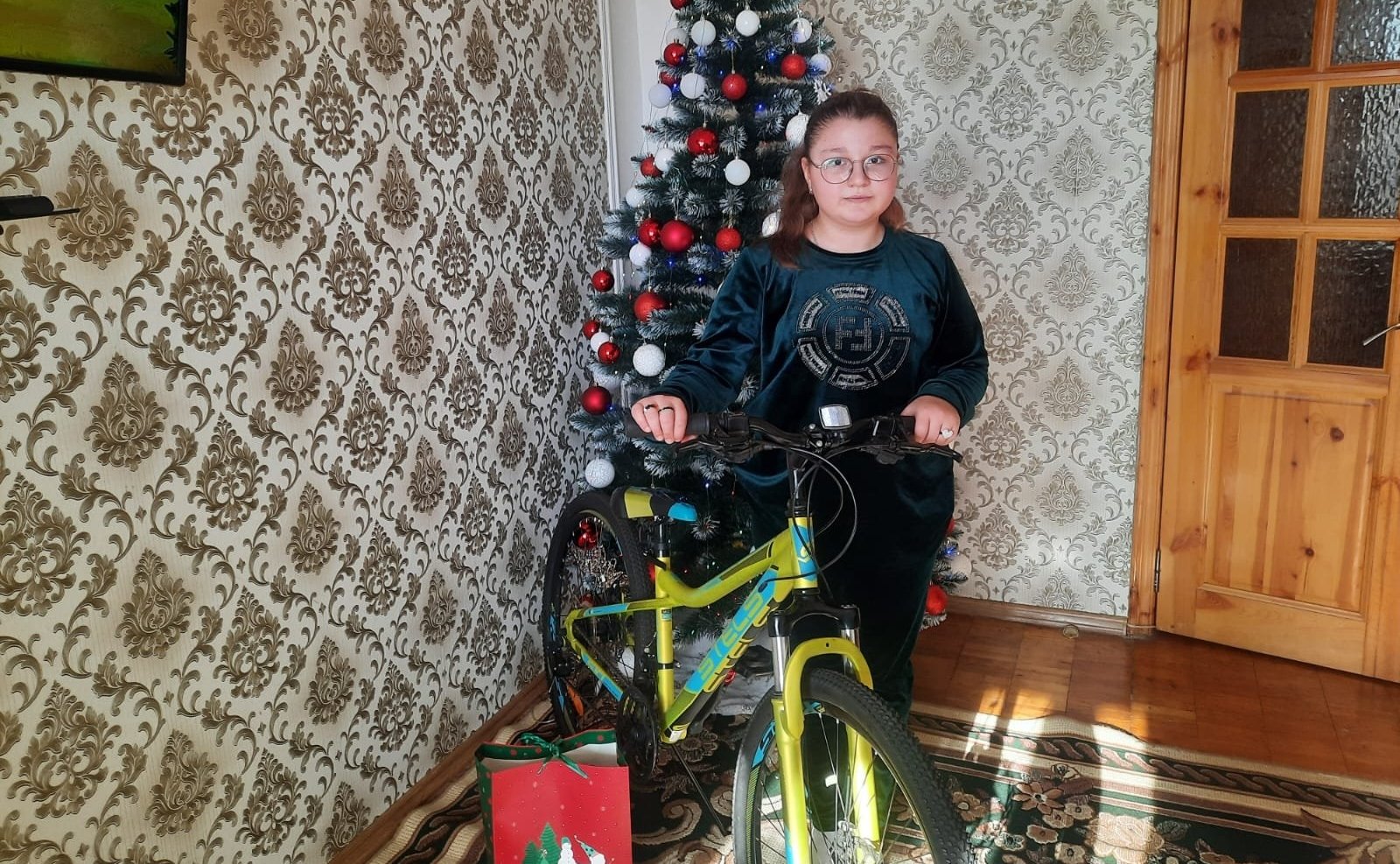 Крым Казаноков принял участие в акции «Елка желаний»