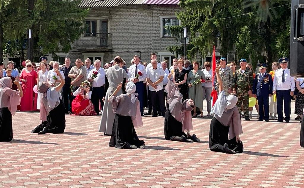 Сергей Рябухин принял участие в торжественных мероприятиях, посвященных 125-летию поселка Вешкайма