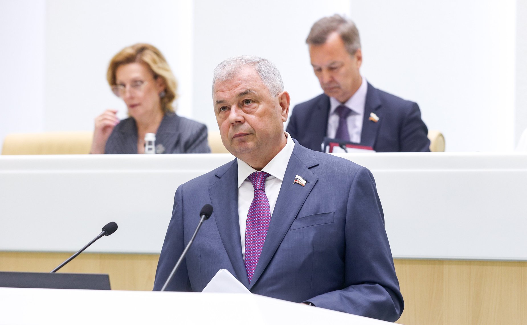 Анатолий Артамонов