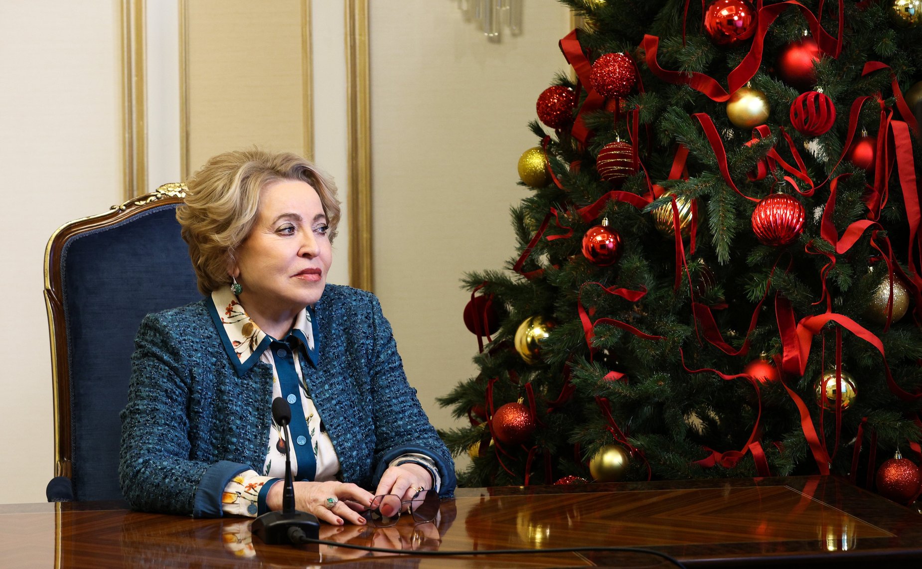 Валентина Матвиенко приняла участие в акции «Елка желаний»