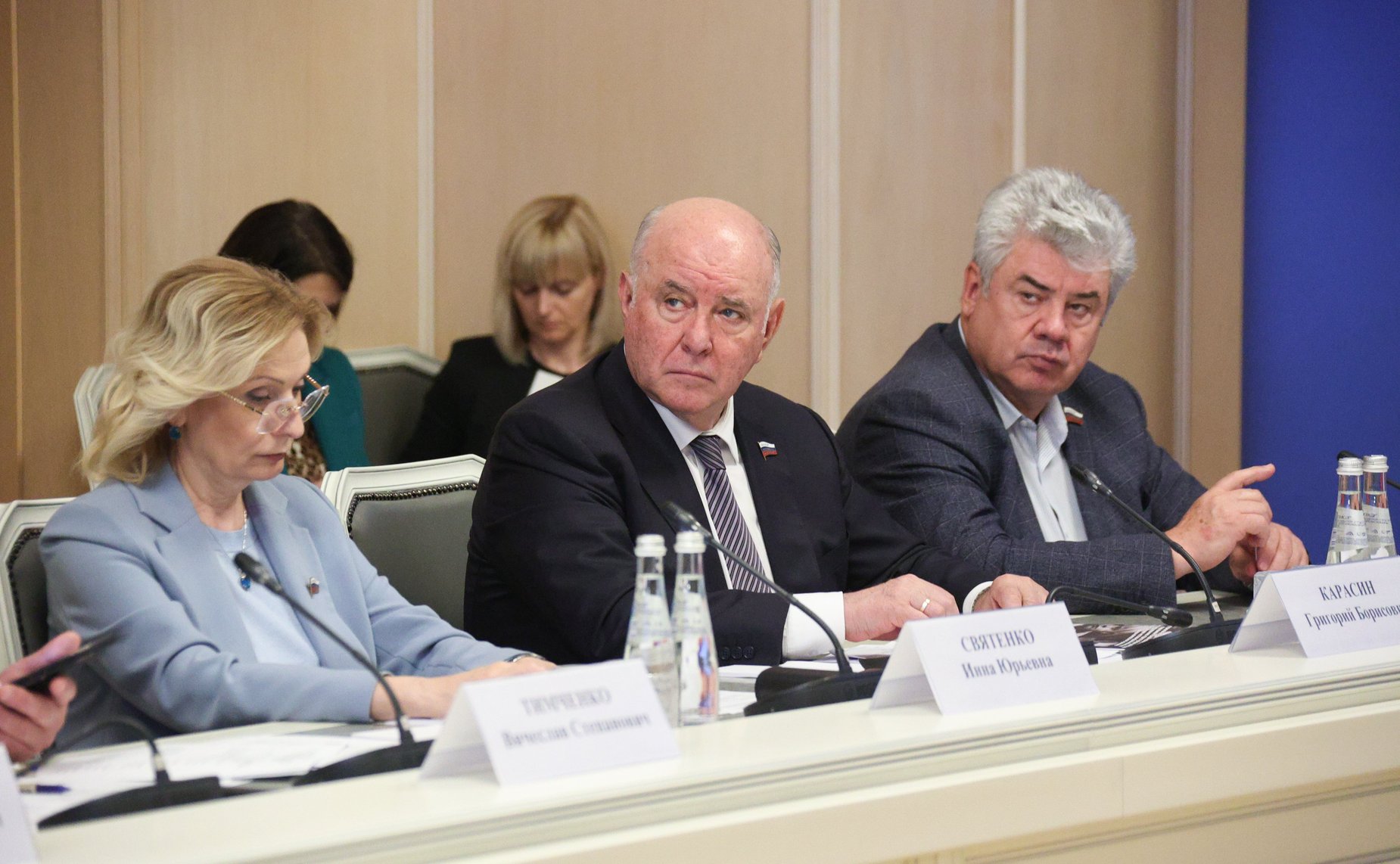 Заседание парламентской комиссии по расследованию преступных действий в отношении несовершеннолетних со стороны киевского режима