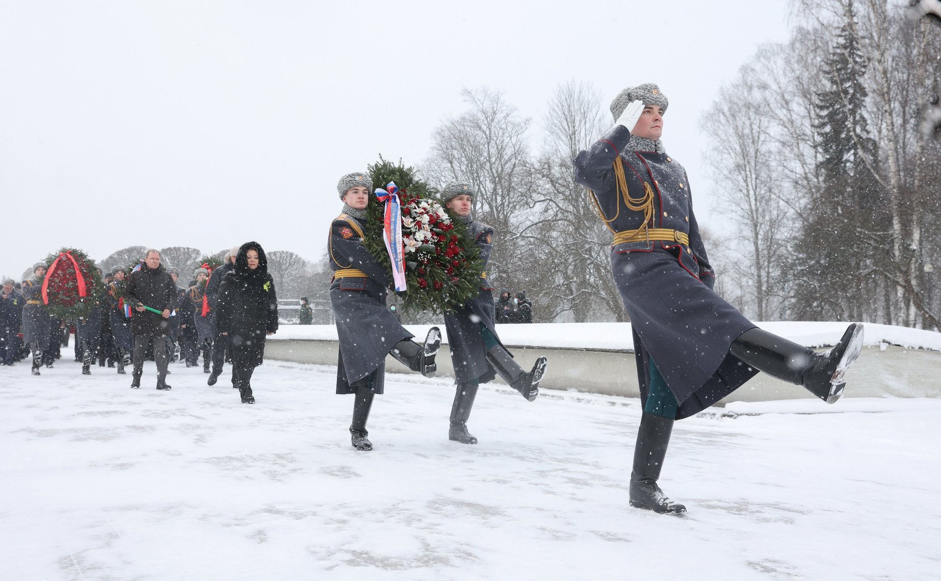 Валентина Матвиенко приняла участие в мероприятиях, посвященных 78-й годовщине полного освобождения Ленинграда от фашистской блокады