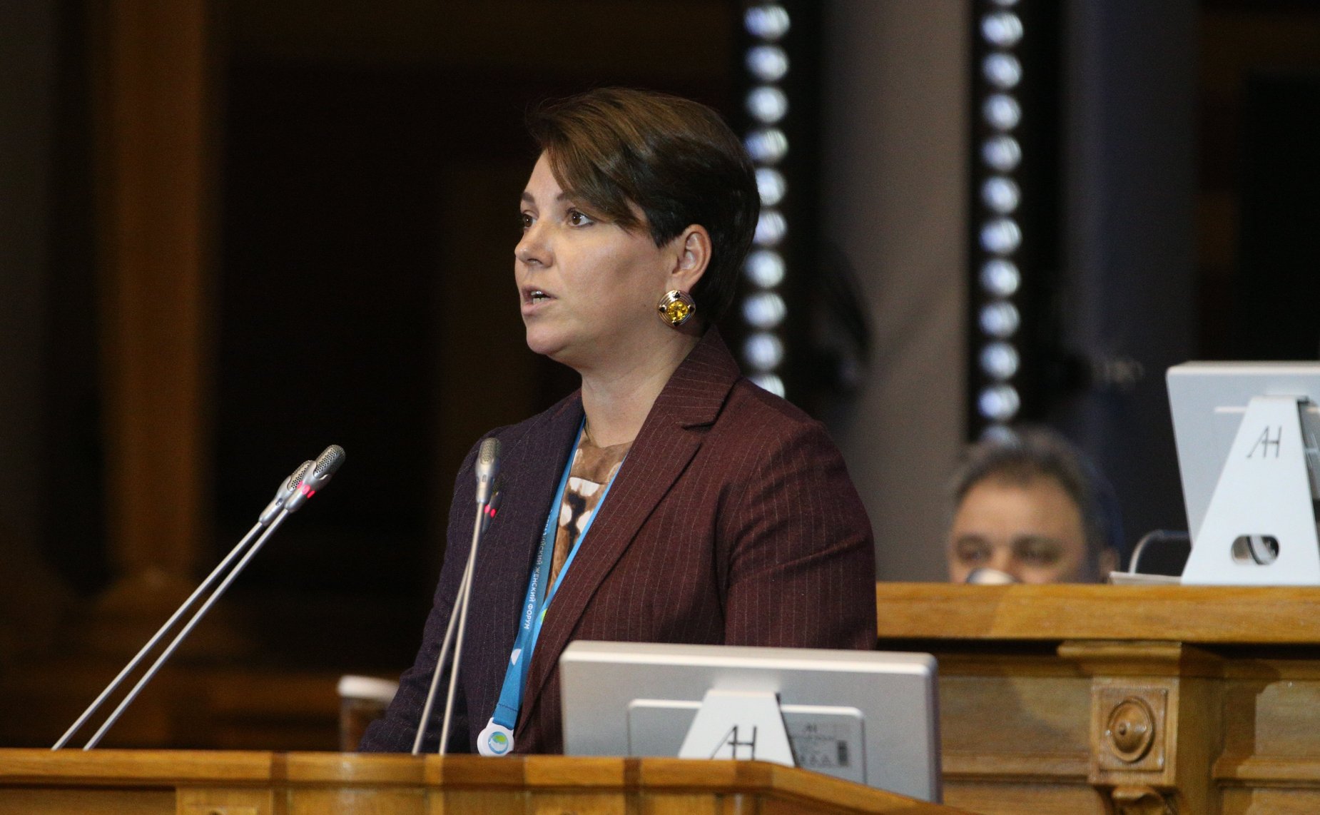 Пленарная сессия Третьего Евразийского женского форума