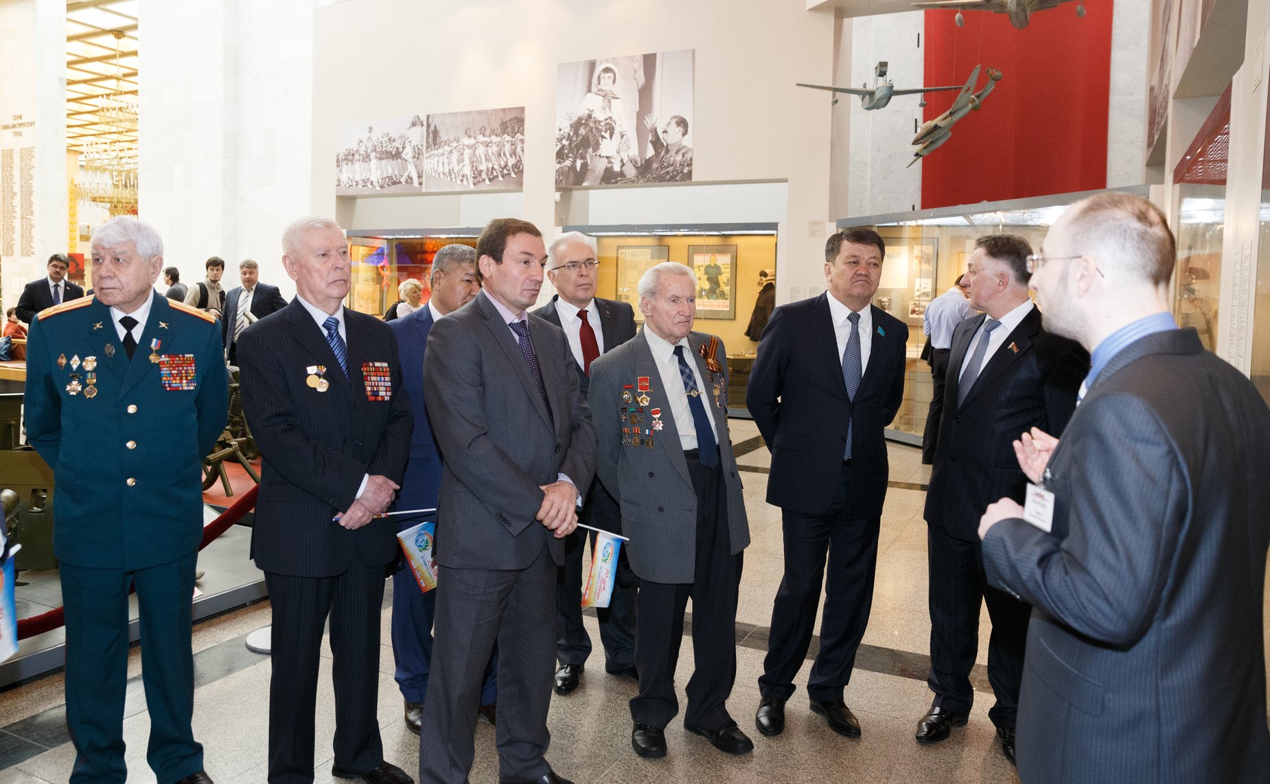 Сенаторы приняли участие в «Эстафете памяти», посвященной 70-летию Великой Победы