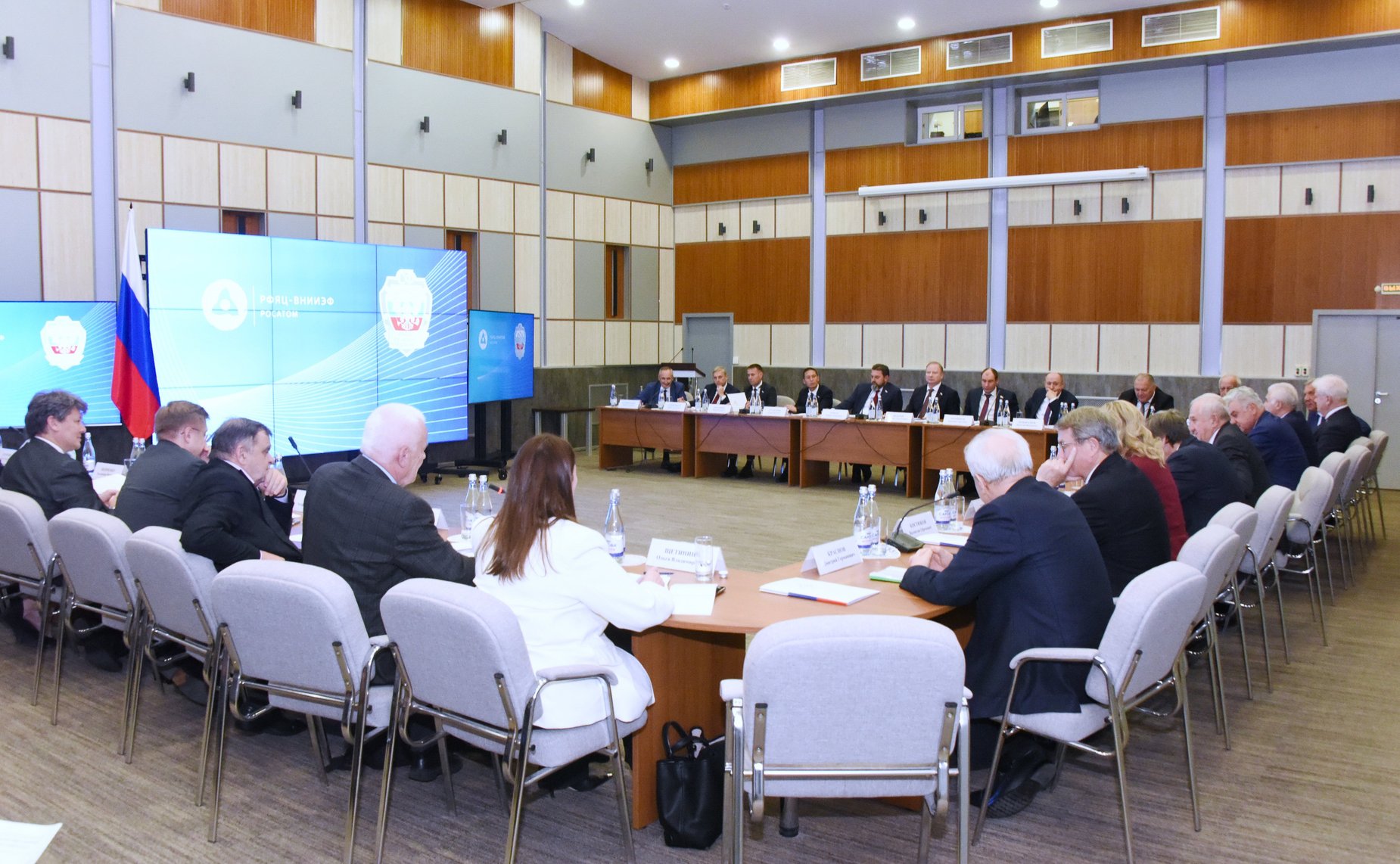 Выездное совещание Комитета СФ по обороне и безопасности «Кадровое обеспечение научных и производственных предприятий ядерного оружейного комплекса»