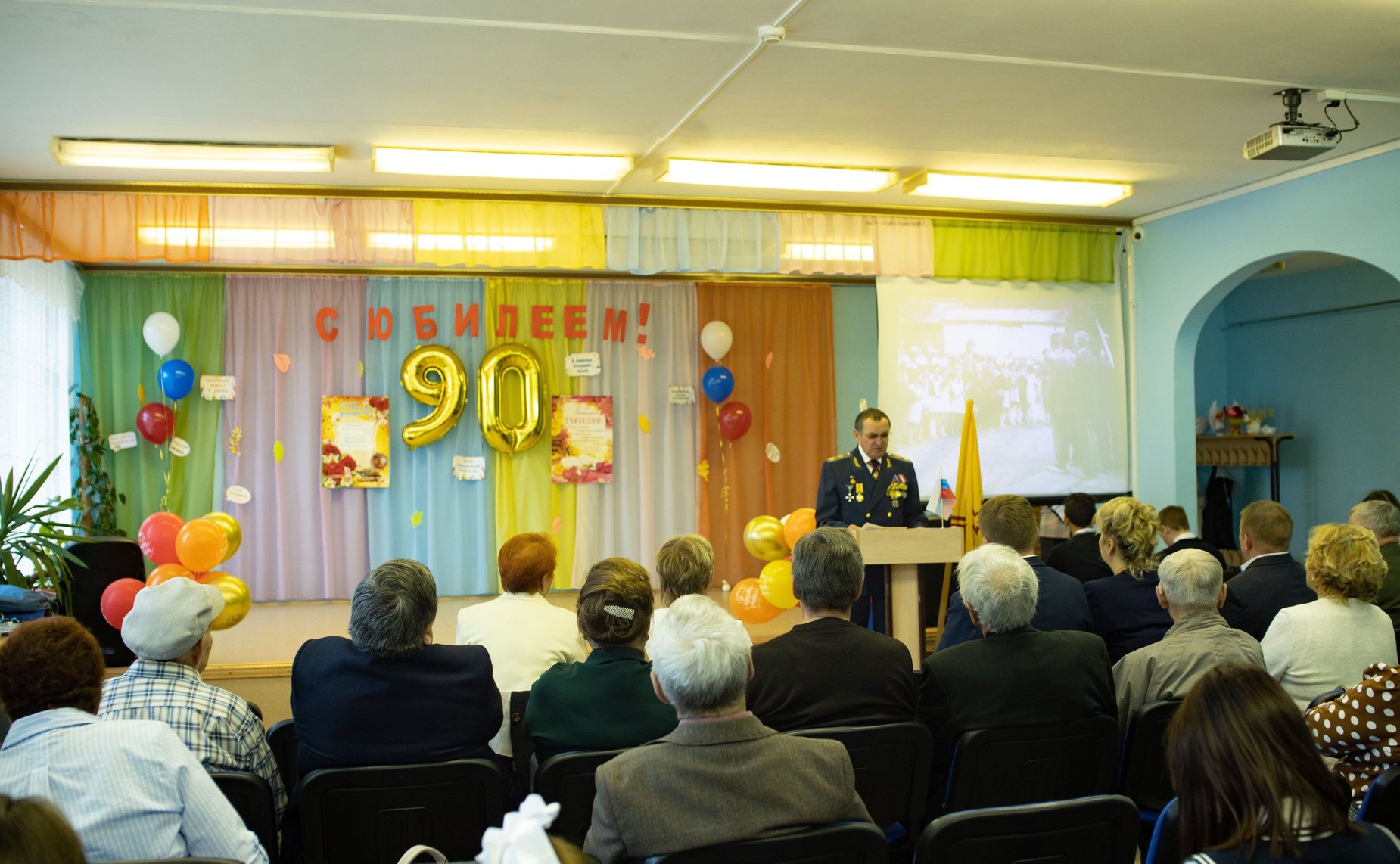 Николай Федоров принял участие в торжественном мероприятии, посвященном 90-летию Толиковской средней общеобразовательной школы Чебоксарского муниципального округа Чувашии