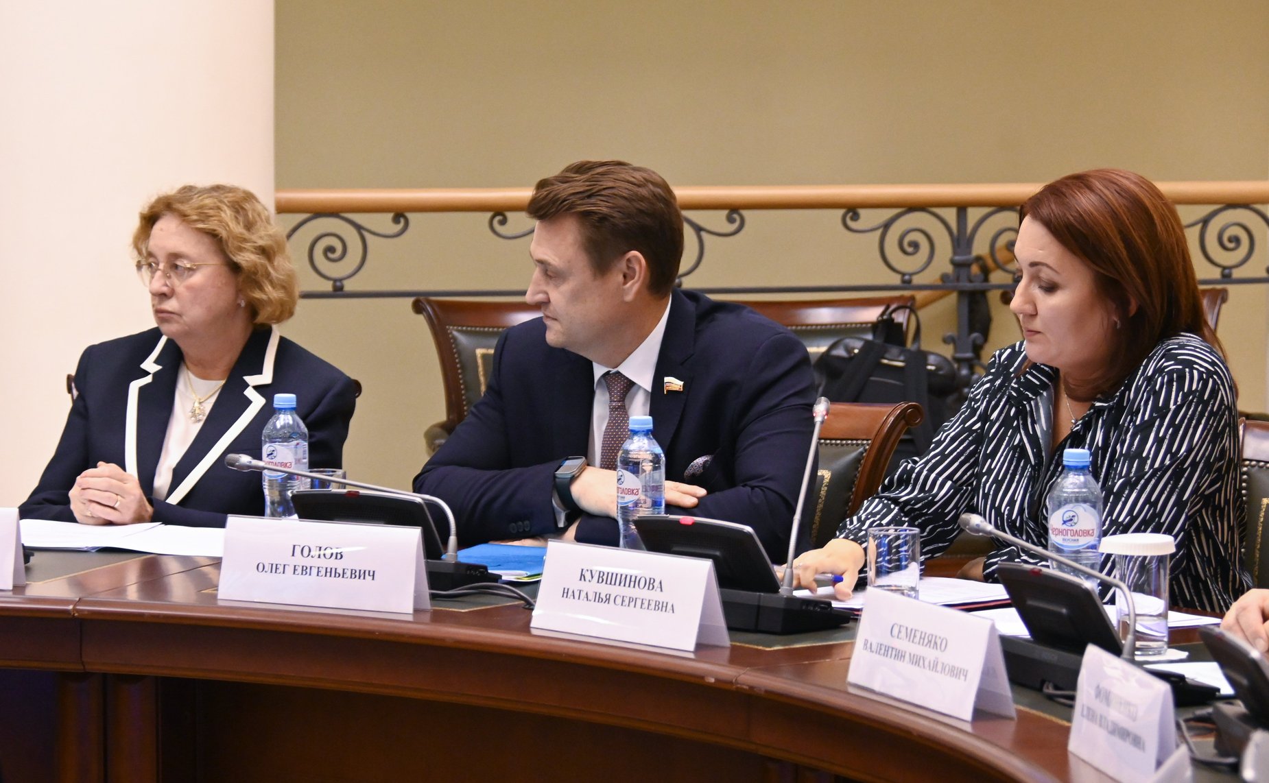 Сенаторы РФ приняли участие в заседании рабочей группы по разработке проекта Словаря терминов и понятий, используемых при подготовке законодательных актов в сфере государственного строительства и МСУ