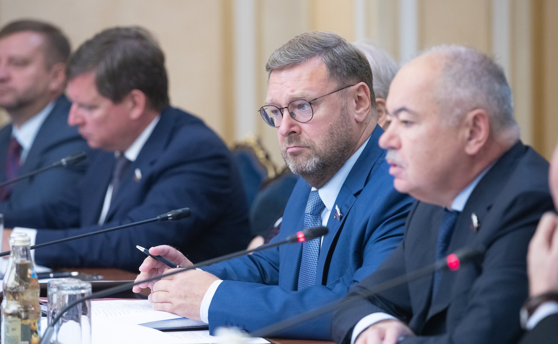 Встреча Ильяса Умаханова с делегацией Комитета по международным делам Палаты представителей Арабской Республики Египет во главе с председателем Комитета Каримом Дарвишем