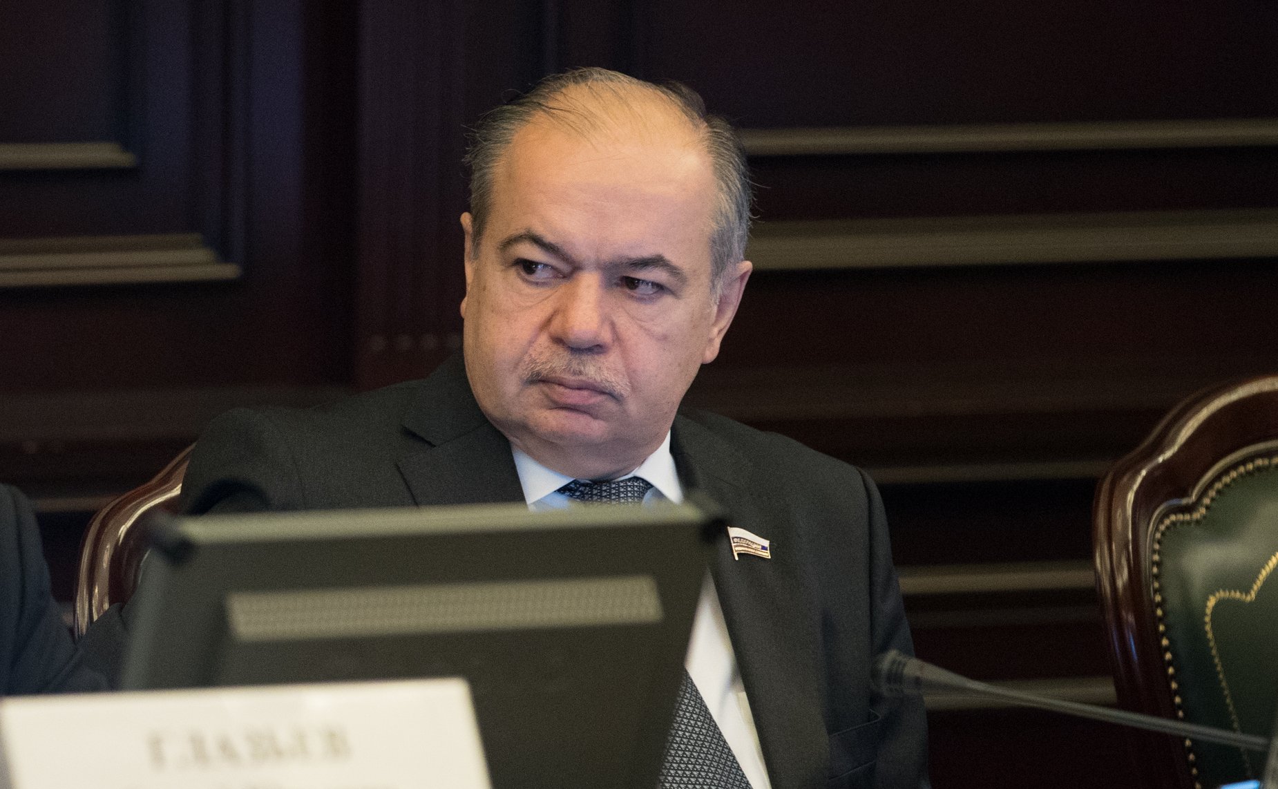 И. Умаханов