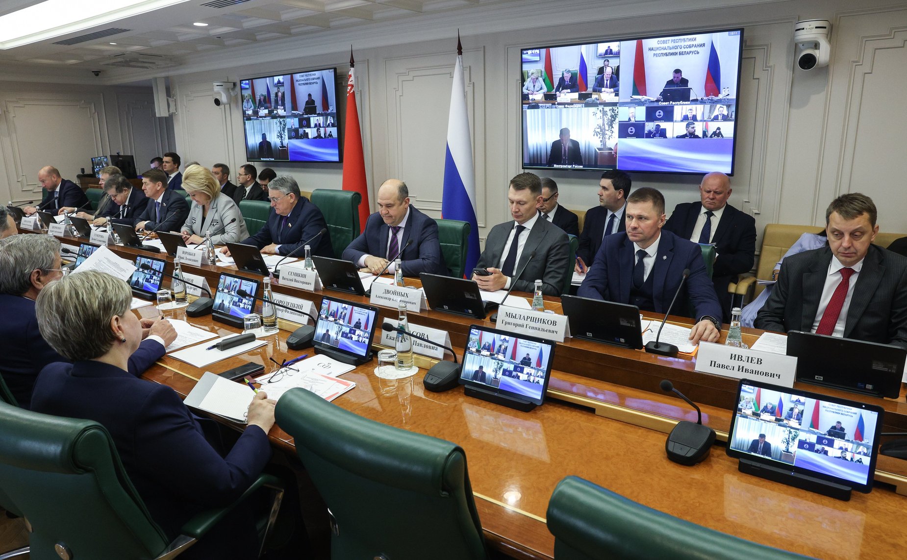 Совместное заседание российского и белорусского организационных комитетов по подготовке и проведению XI Форума регионов Беларуси и России