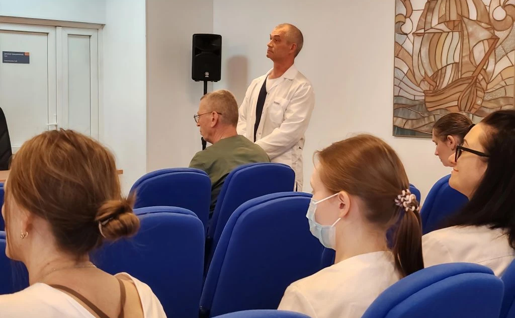 Александр Ролик обсудил в Приморье реализацию законодательных изменений, направленных на увеличение рождаемости, поддержку семей с детьми