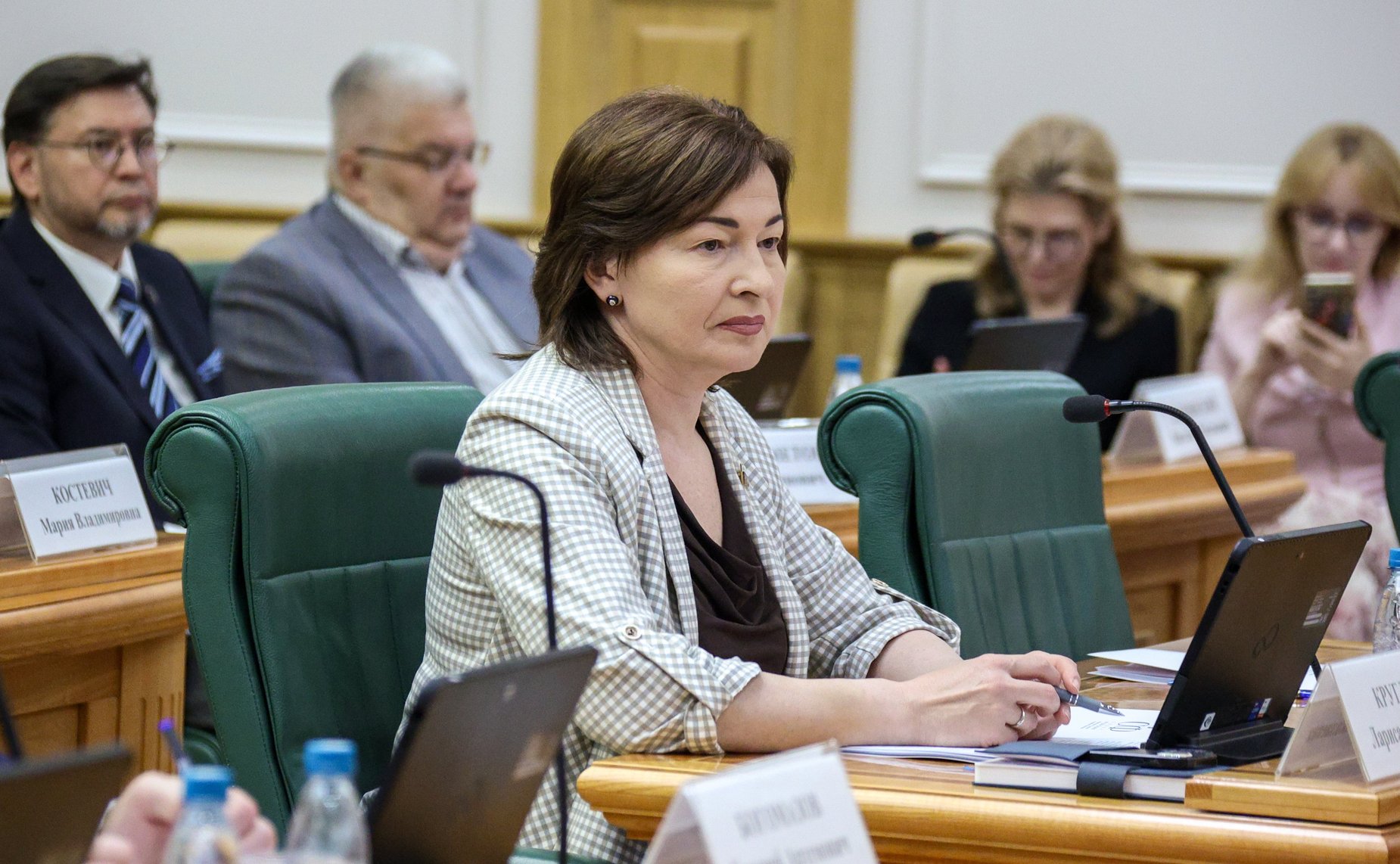 Лариса Круглова