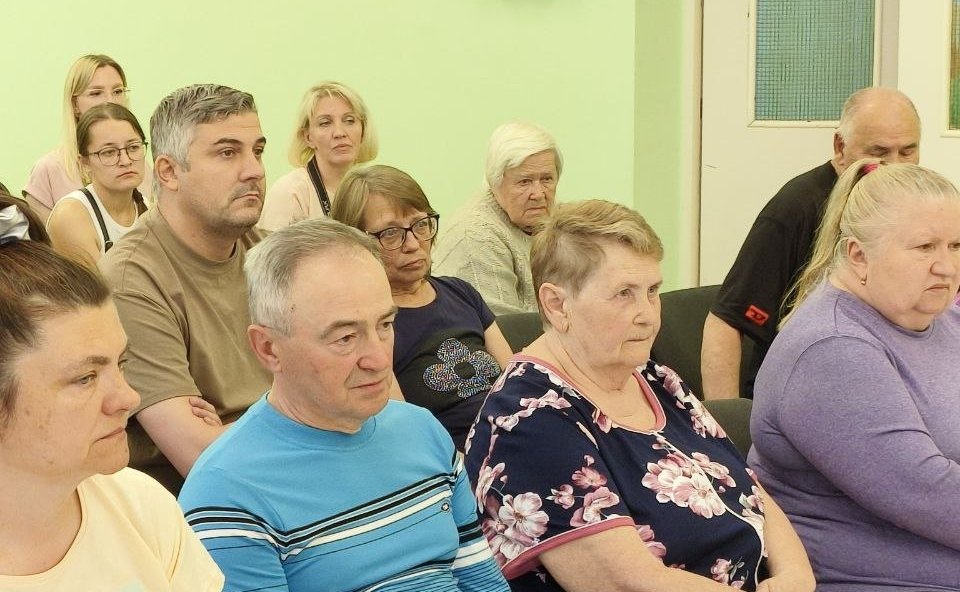 Александр Башкин и Николай Владимиров посетили пункт временного размещения вынужденных переселенцев, эвакуированных с Донбасса